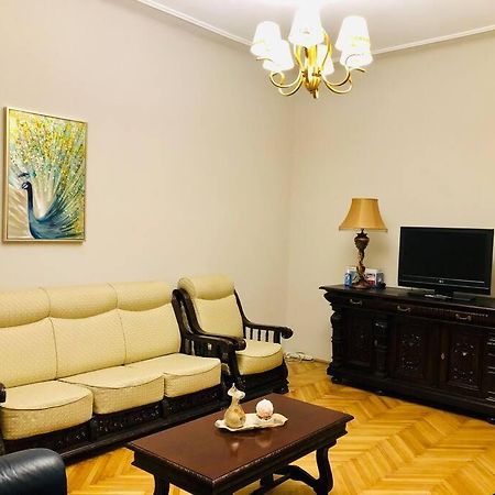 Ultra-Central And Elegant Ap In Opera Square Vic23 Timisoara Exterior photo